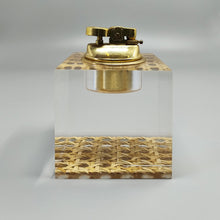 Load image into Gallery viewer, 1970s Stunning Table Lighter in Vienna Straw By Geolel. Made in Italy Madinteriorart by Maden

