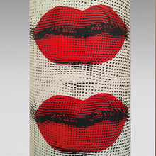 Load image into Gallery viewer, 1990s Piero Fornasetti "Kisses" Floor Lamp for Antonangeli, Follia Pratica Collection. Madinteriorart by Maden
