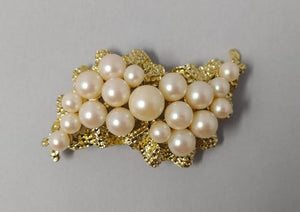 1950s Astonishing antique pearl brooch in gold plated Madinteriorartshop by Maden