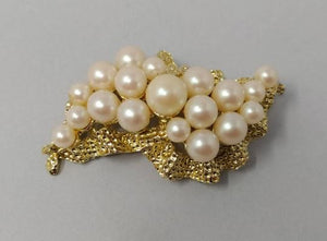 1950s Astonishing antique pearl brooch in gold plated Madinteriorartshop by Maden