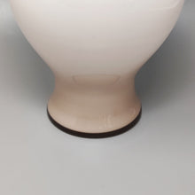 Load image into Gallery viewer, 1960s Astonishing Beige Vase By Ca&#39; Dei Vetrai in Murano Glass. Made in Italy Madinteriorart by Maden
