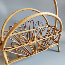 Load image into Gallery viewer, 1960s Gorgeous Magazine Rack by Franco Albini. Made in Italy Madinteriorart by Maden
