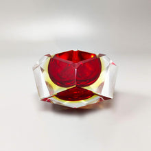 Load image into Gallery viewer, 1960s Red Ashtray or Catchall by Flavio Poli for Seguso. Made in Italy Madinteriorart by Maden
