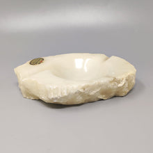 Load image into Gallery viewer, 1960s Stunning Alabaster Smoking Set by Romano Bianchi. Made in Italy Madinteriorart by Maden
