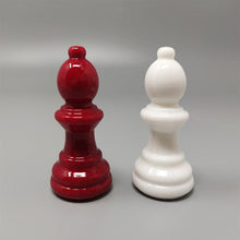 Load image into Gallery viewer, 1970s Elegant Red and White Chess Set in Volterra Alabaster Handmade. Made in Italy Madinteriorart by Maden
