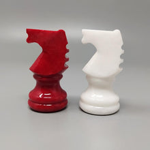 Load image into Gallery viewer, 1970s Elegant Red and White Chess Set in Volterra Alabaster Handmade. Made in Italy Madinteriorart by Maden
