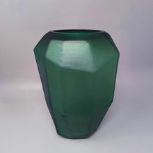 Load image into Gallery viewer, 1970s Gorgeous Green Polyedric Vase by Dogi in Murano Glass. Made in Italy Madinteriorart by Maden

