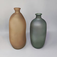 Load image into Gallery viewer, 1970s Gorgeous Pair of Vases in Murano Glass by Dogi. Made in Italy Madinteriorart by Maden
