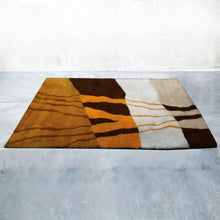 Load image into Gallery viewer, 1970s Original Stunnig Space Age Rug in Wool. Made in Italy Madinteriorart by Maden
