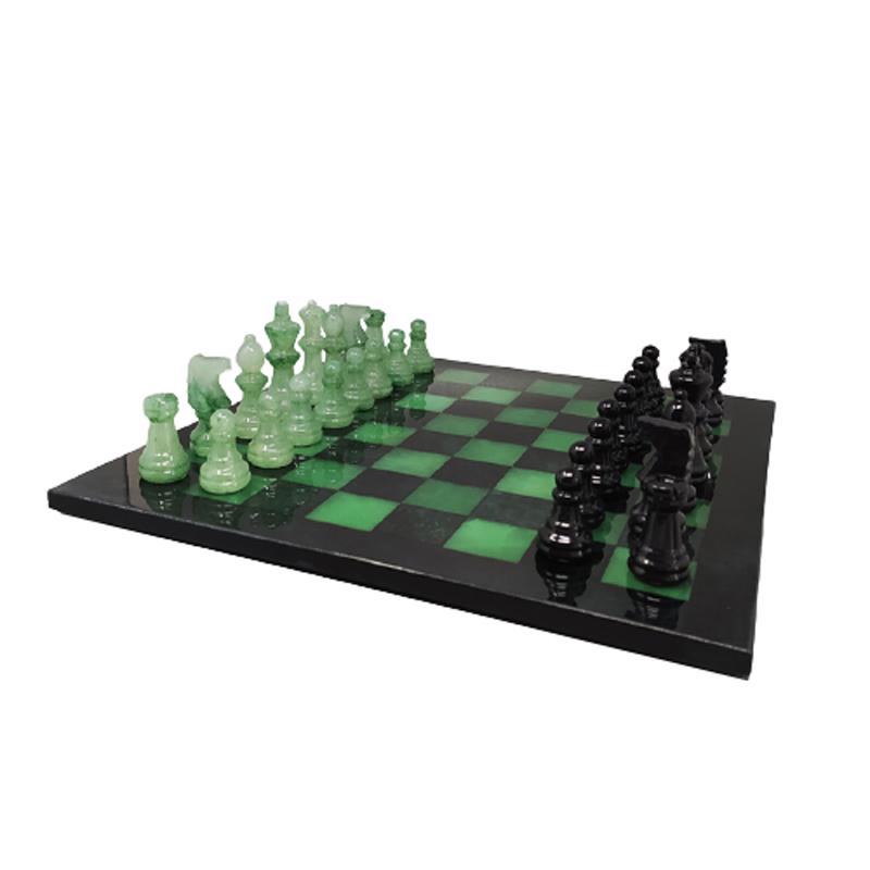 1970s Stunning Black and Green Chess Set in Volterra Alabaster Handmade Made in Italy Madinteriorart by Maden