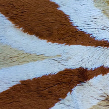 Load image into Gallery viewer, 1970s Stunning Geometric Space Age Rug in Wool. Made in Italy Madinteriorart by Maden
