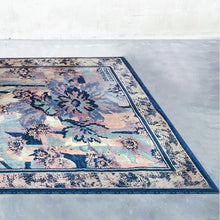 Load image into Gallery viewer, 1990s Gorgeous Rug by Giorgetto Giugiaro for Paracchi. Pure wool. Made in Italy. Madinteriorart by Maden
